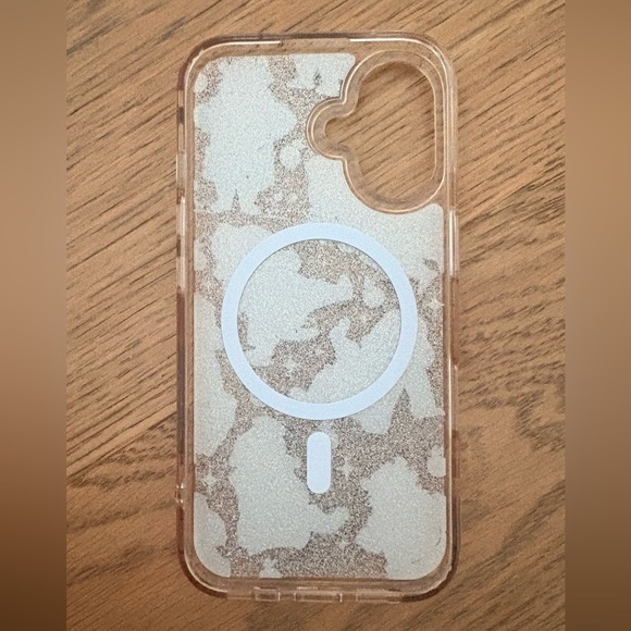 Paddington Bear iPhone 16 Case - Picture 2 of 2